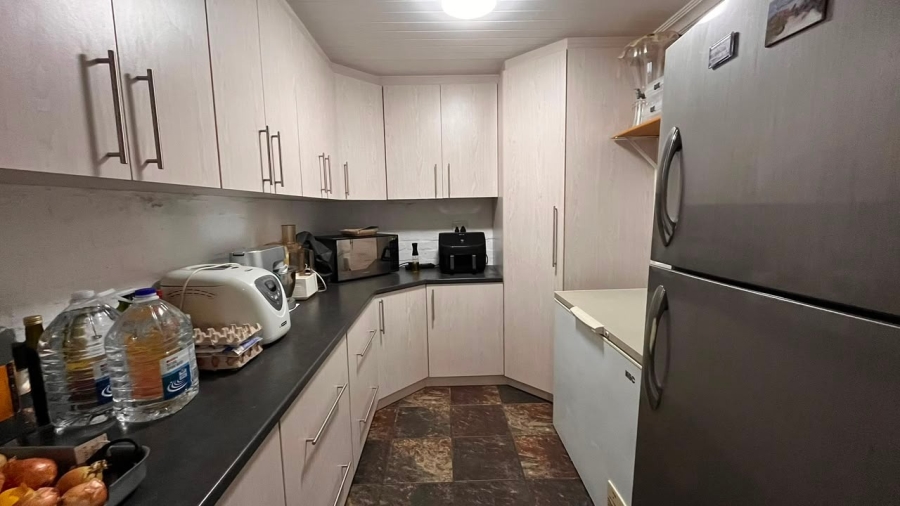 4 Bedroom Property for Sale in Kleinmond Western Cape